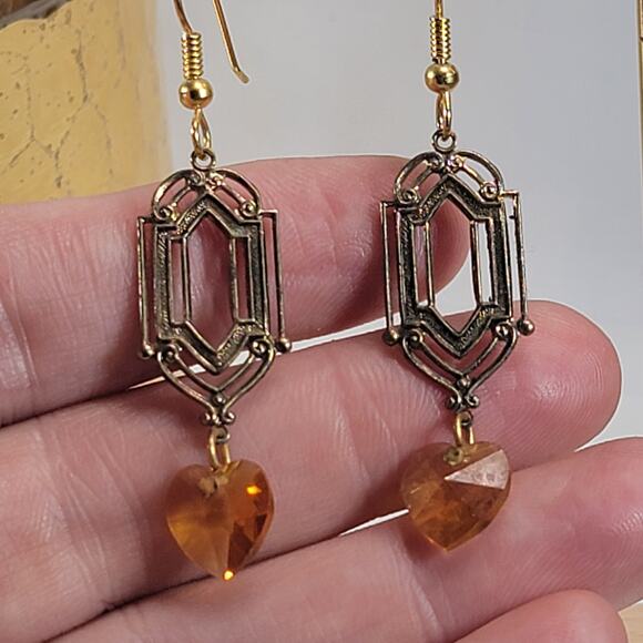 Vintage Geometric Heart Earrings, Amber Crystal Dangle, Gold-Plated Jewelry - Picture 4 of 10